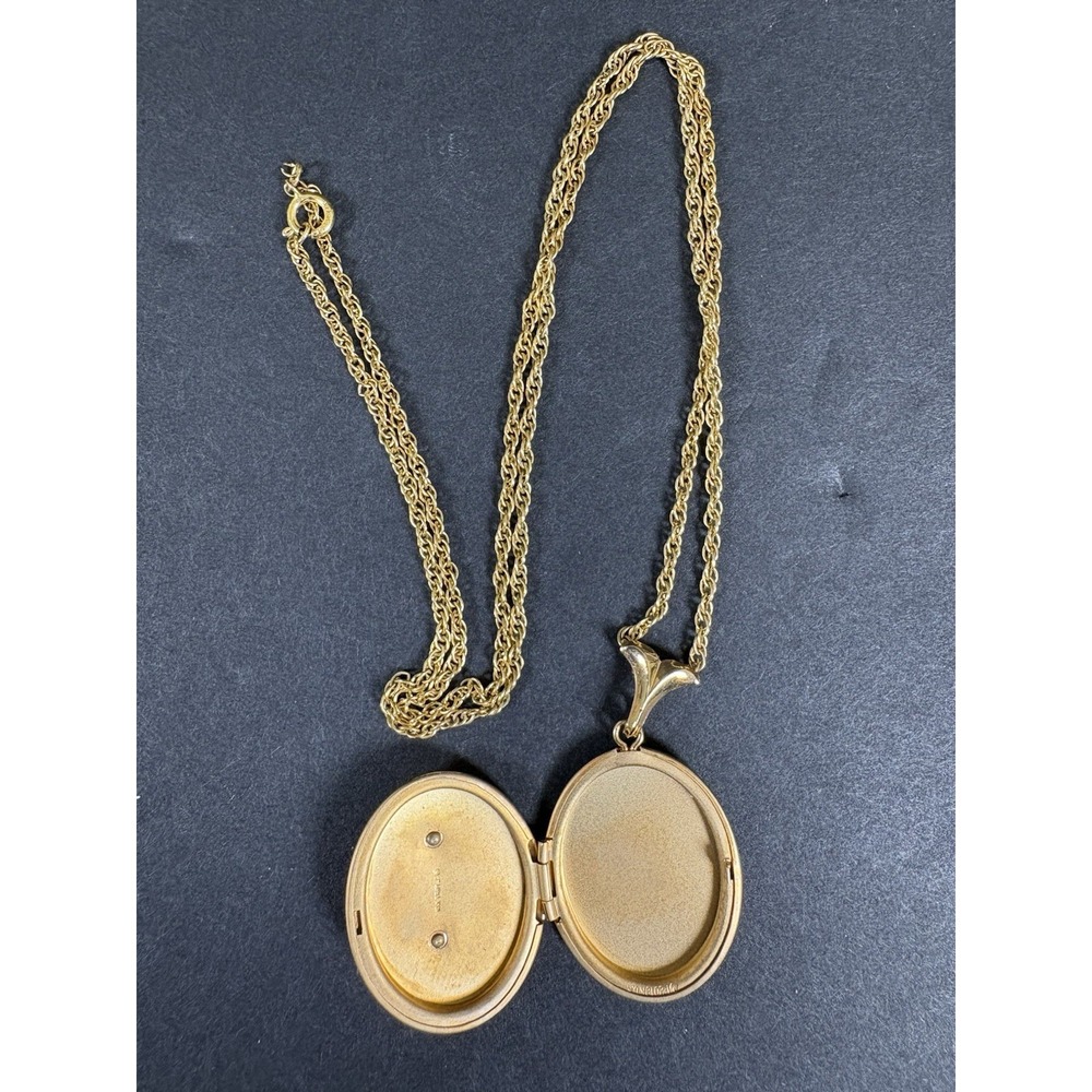 Vintage Oval Locket Necklace 10K Gold Trim Tri Color Leaf Photo Pendant - Picture 4 of 9